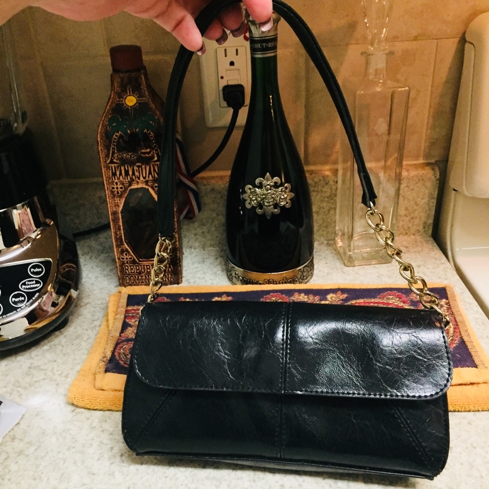 Liz clairbourne purse.  Used maybe once