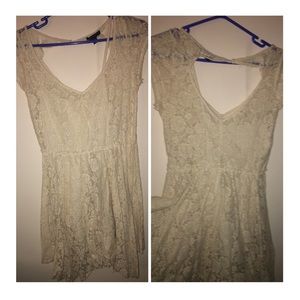 Beautiful cute spring dress!