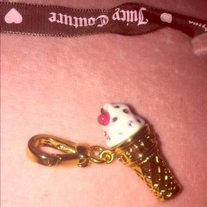 Ice cream cone charm 🍦