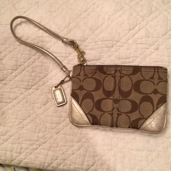 Coach wristlet - Picture 2 of 4