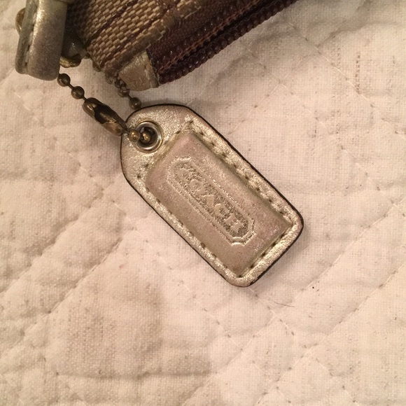 Coach wristlet - Picture 3 of 4