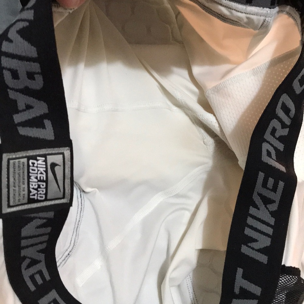 Nike Pro Combat Dri-Fit - Picture 4 of 5