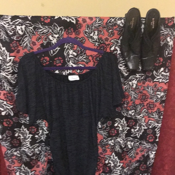 Chelsey Dresses & Skirts - Grey/Black heathered dress. VERY stretchy material