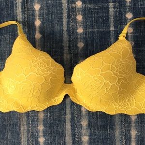 Victoria’s Secret Very Sexy Push Up Bra