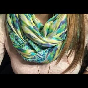 Stella and dot scarf