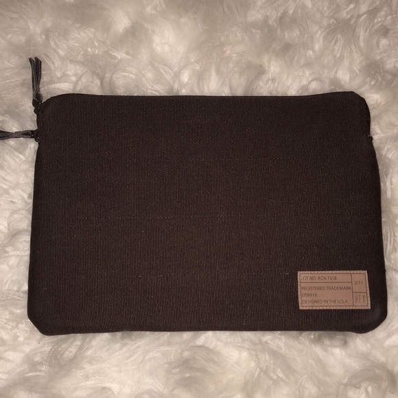 Macbook Case - Picture 2 of 6