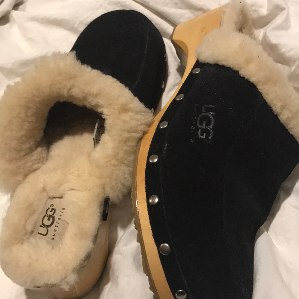 Ugg clogs