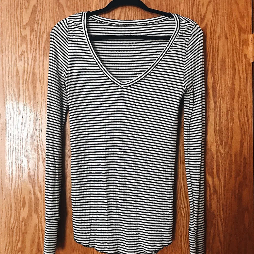 AE Black/White Striped Scoop Neck Thermal