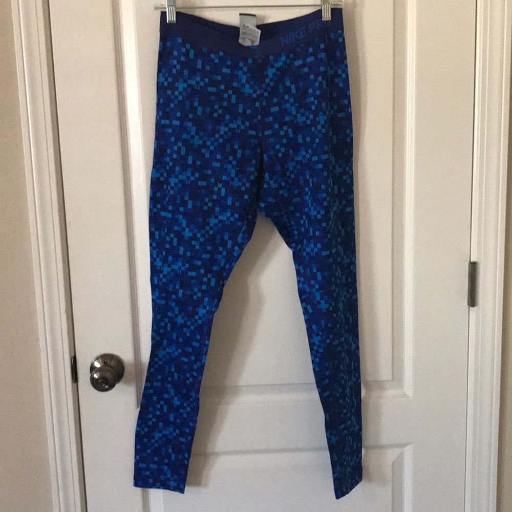 Nike workout leggings