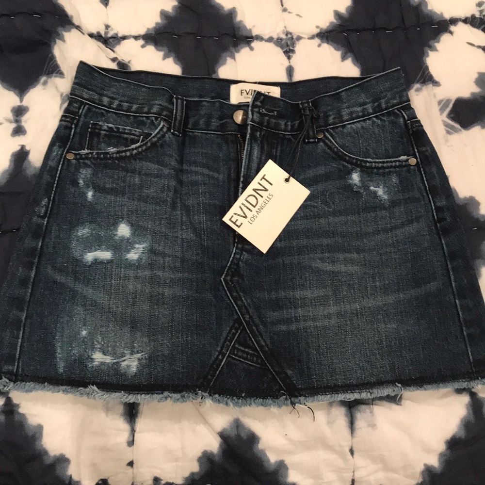 Jean skirt with fringe