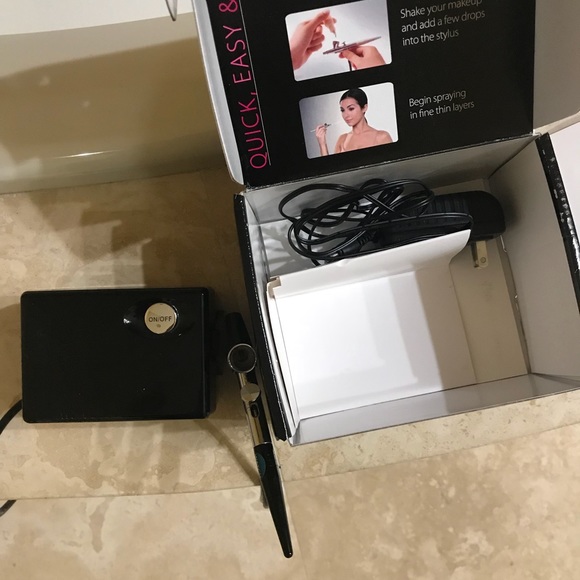 Luminess Airbrush system - Picture 4 of 5