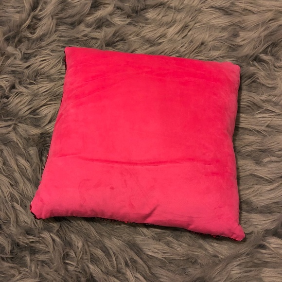 Sequin Changing Pillow - Picture 4 of 4