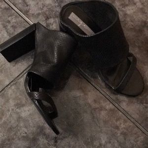 Urge shoes sandals black leather 39