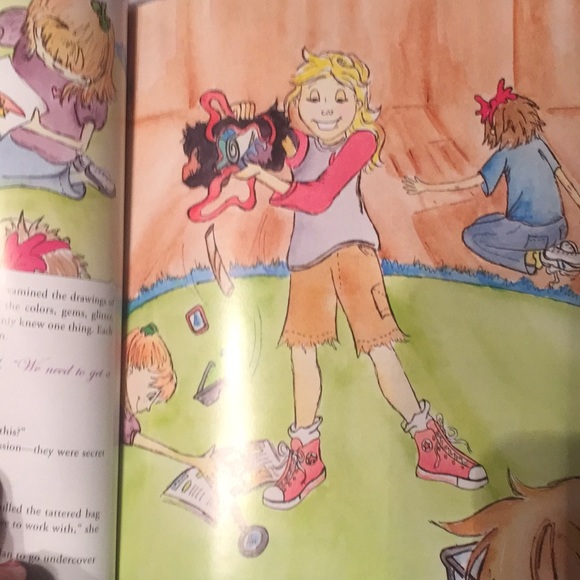 EXC Gift 4 Girls! NWT Colorful Illustrated Children's Book Signed & Personalized - Picture 6 of 8