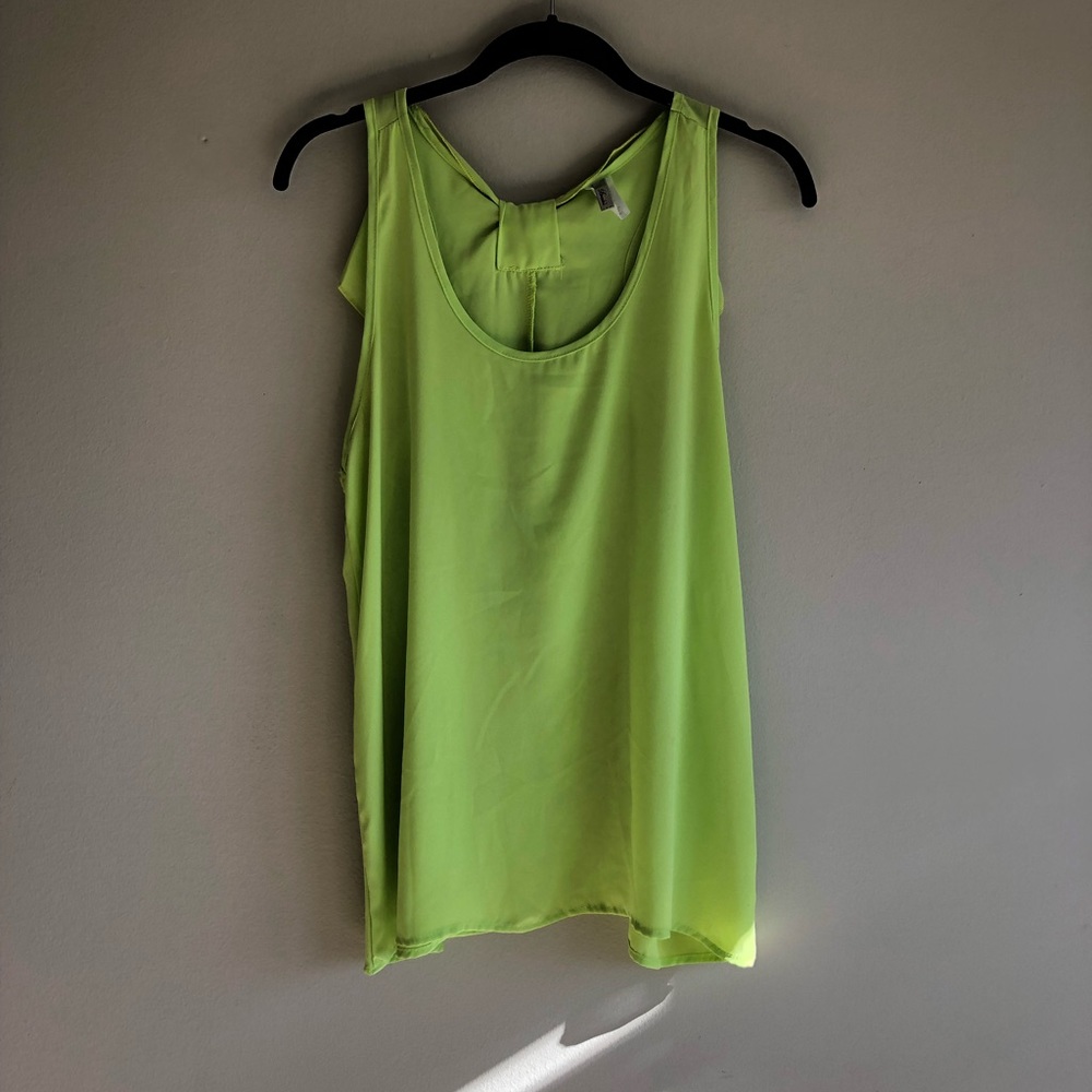 Like green tank top w/ bow on back