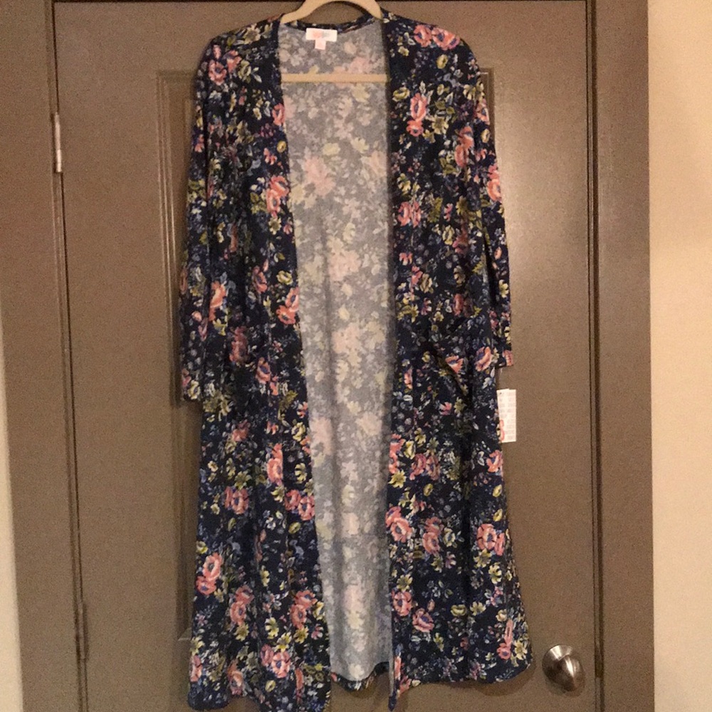 NWT Floral and Navy LuLaRoe Sarah Duster Size S
