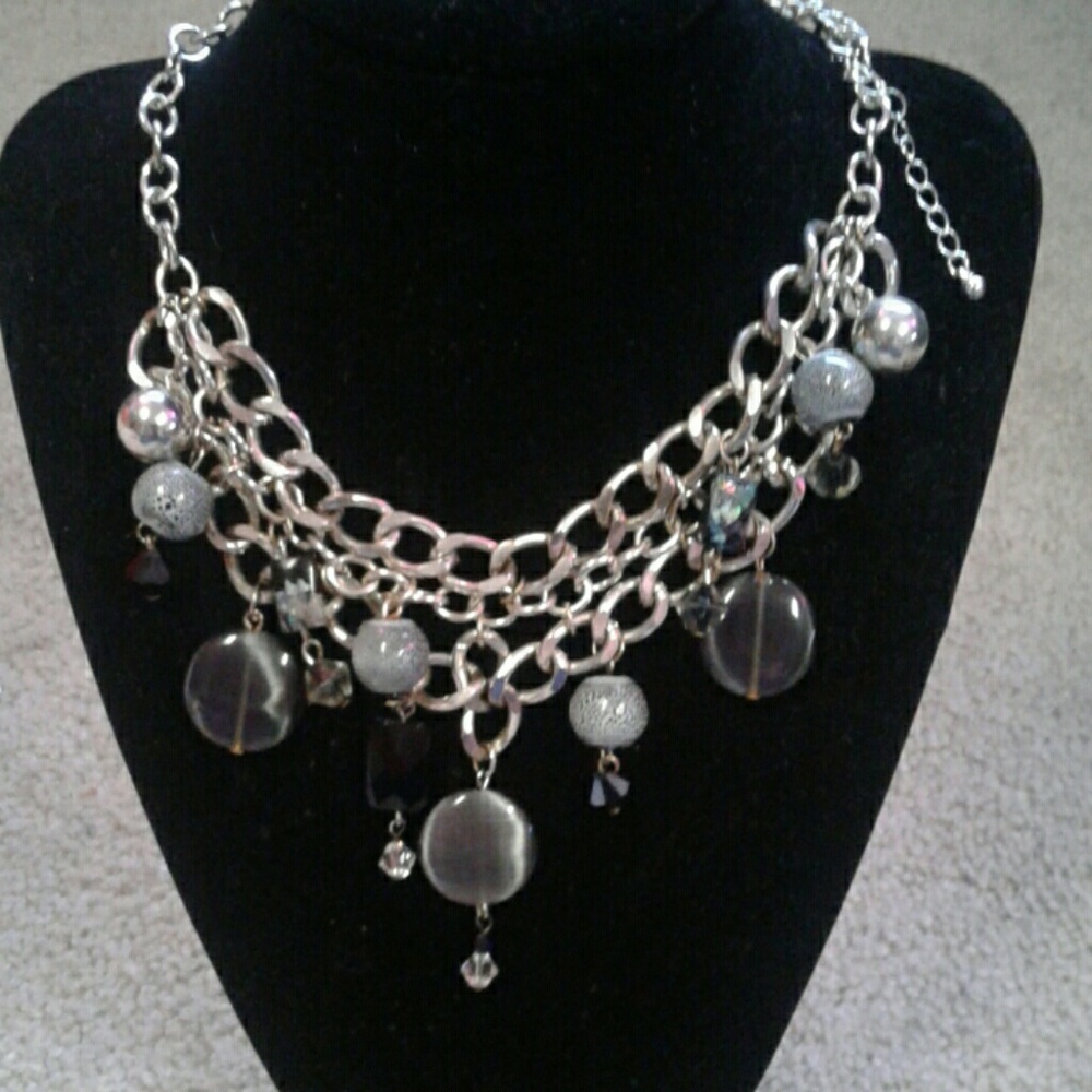 Silver chain link necklace
