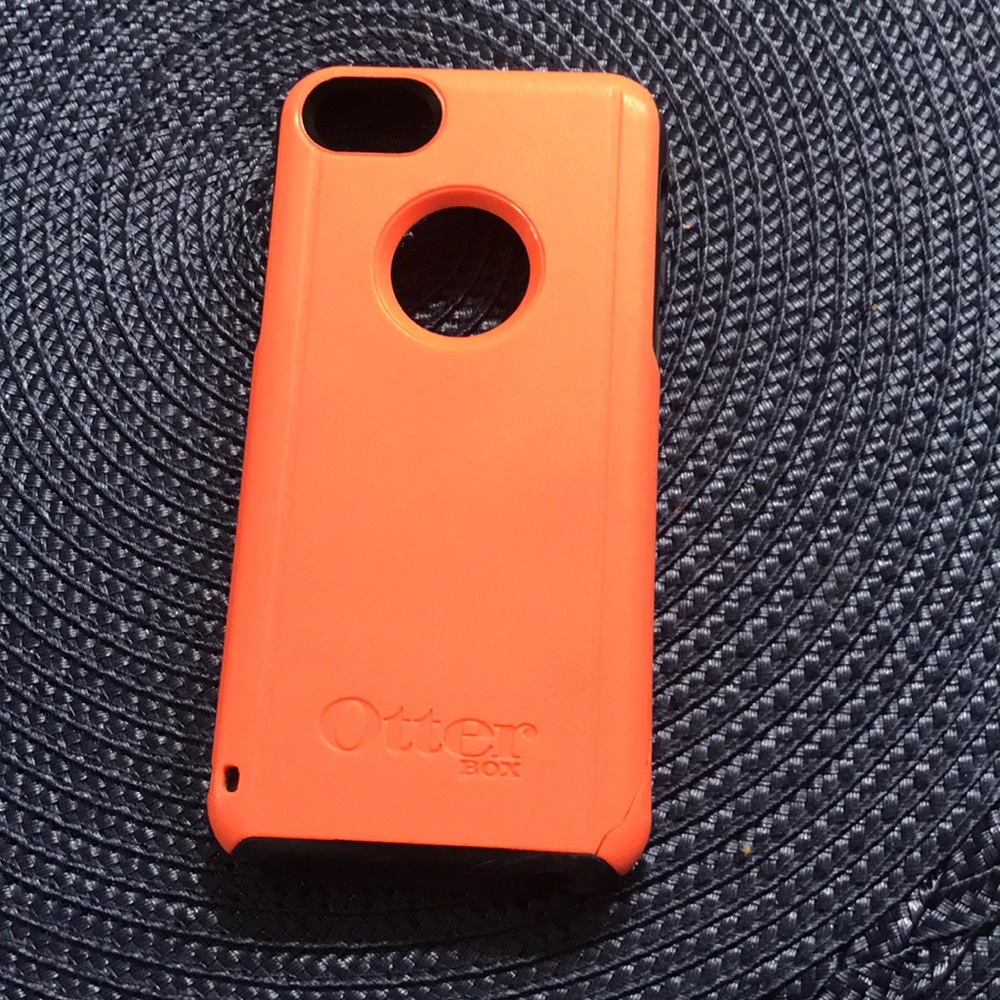 Coral and navy iPhone 5C case