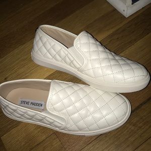 Steve Madden slip ons