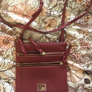 Red crossbody Dooney and Bourke purse
