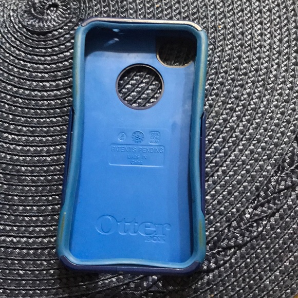 Blue iPhone 4 otterbox case - Picture 2 of 3