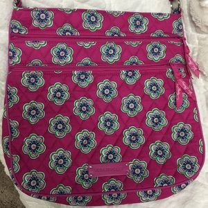 Cute Vera Bradley crossbody bag