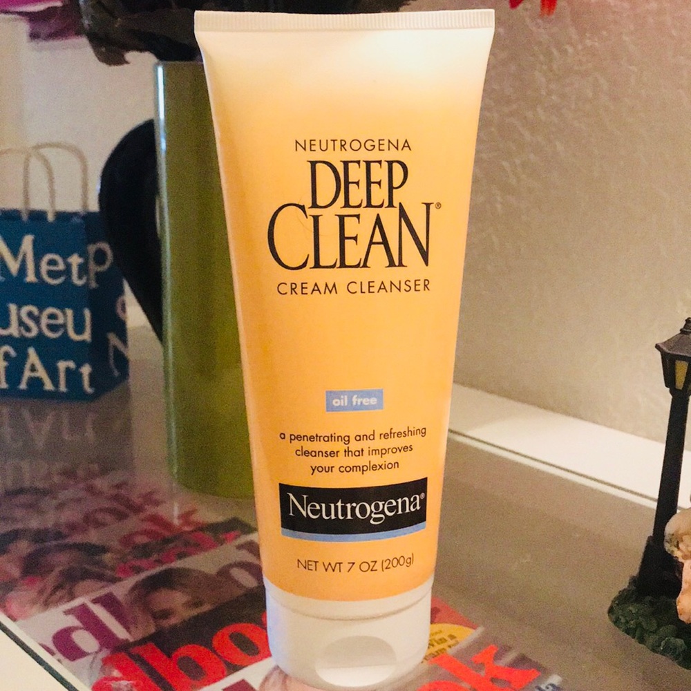 Neutrogena Deep Clean Cream Cleanser