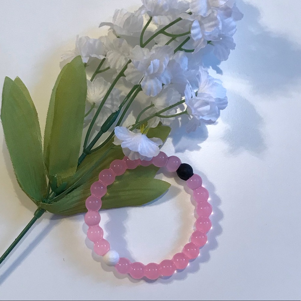 🌸Pink Live Lokai Bracelet🌸