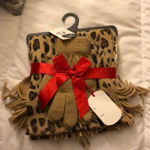 Leopard Print Scarf and Glove set