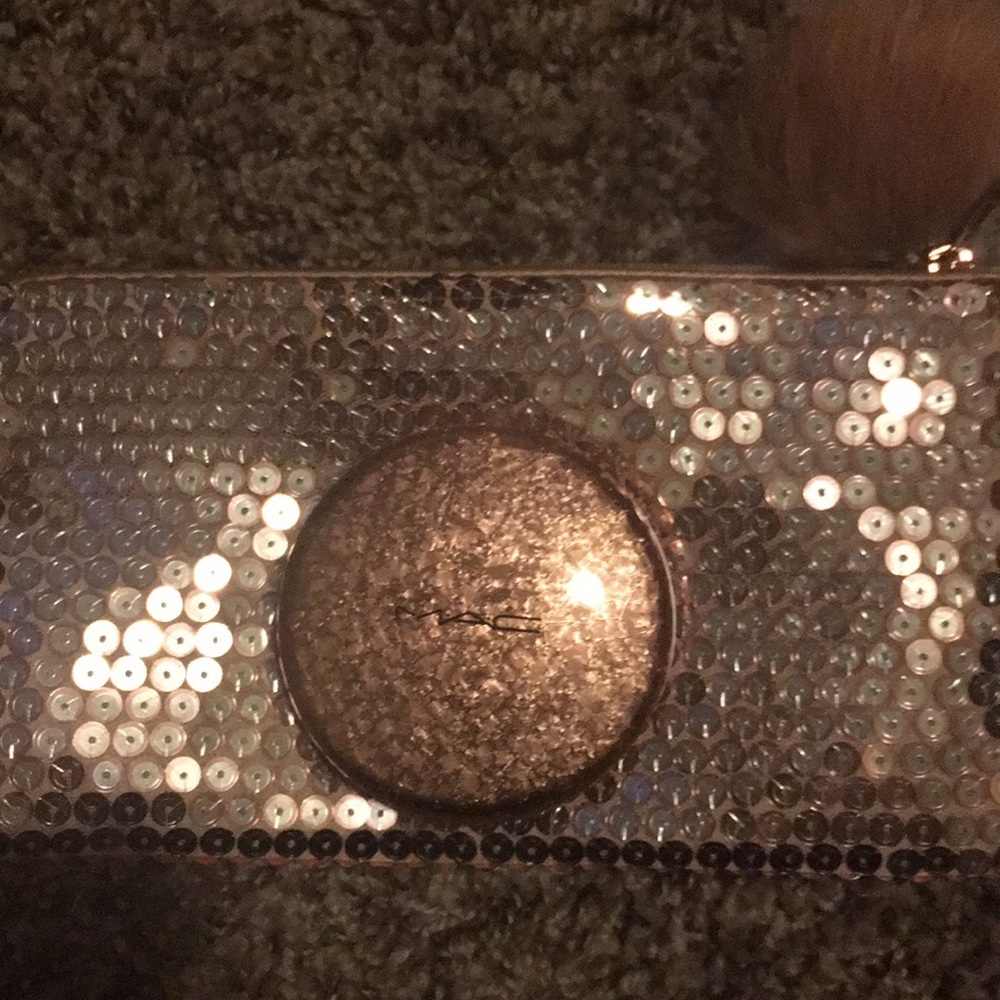 MAC Extra Dimension Skin Finish