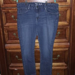 Size 16 Denizen Skinny Jeans