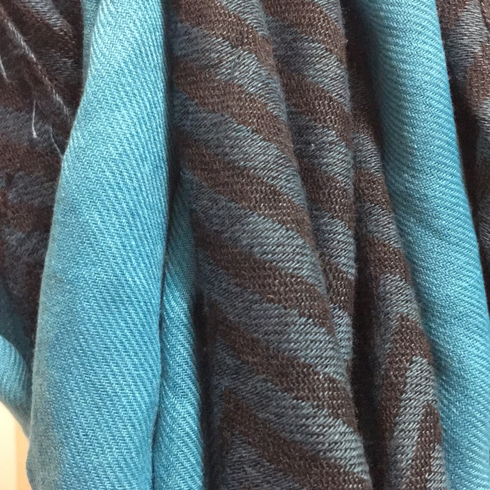 Infinity scarves - Picture 2 of 2