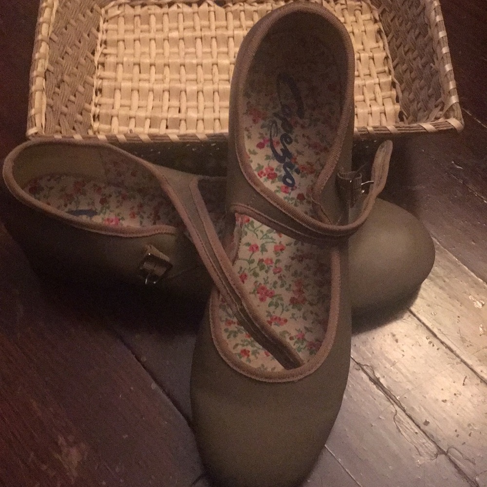 Size 10 Tap Shoes