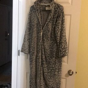 Long zip up robe