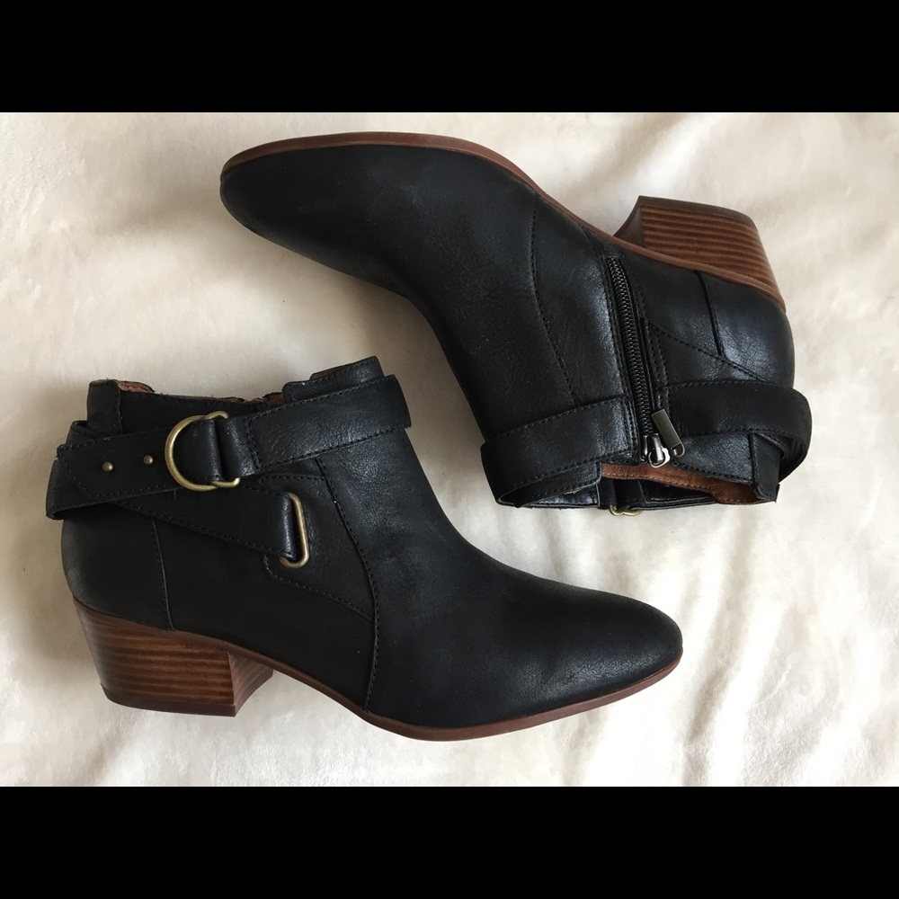 Clarks Indigo Spye Belle Boots Size 10 EUC