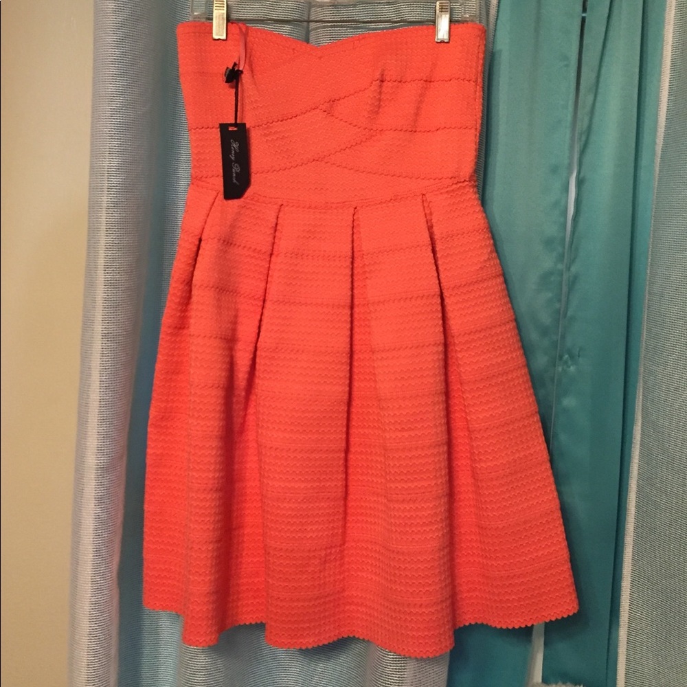 Gorgeous coral bandage dress