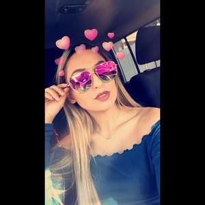 Meet your Posher, Abby