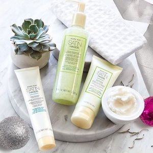 MARY KAY Satin Hands