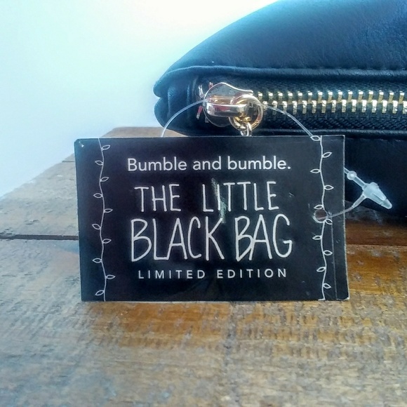 Bumble and bumble Ltd Ed Holiday Cosmetic Case - Picture 7 of 8