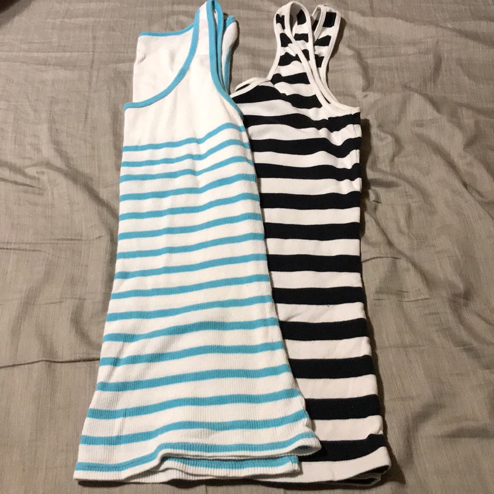 Set of 2 tank tops