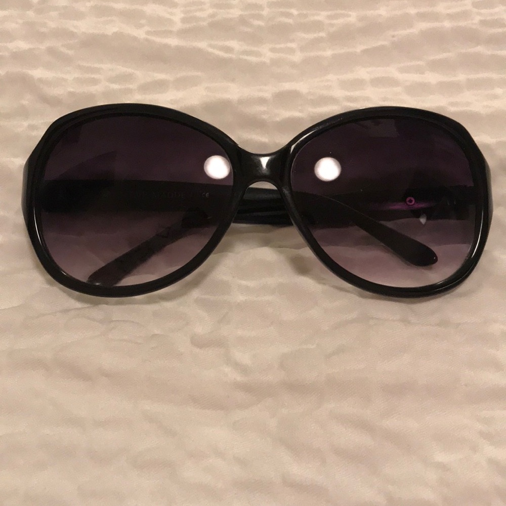 Steve Madden sunglasses