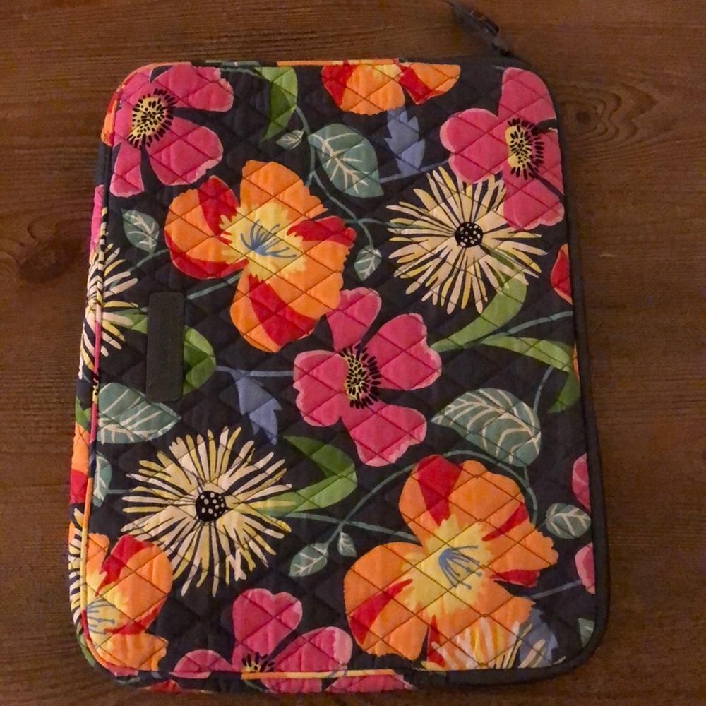 Vera Bradley IPad Case. New without tags