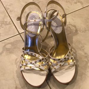 White and gold high heel