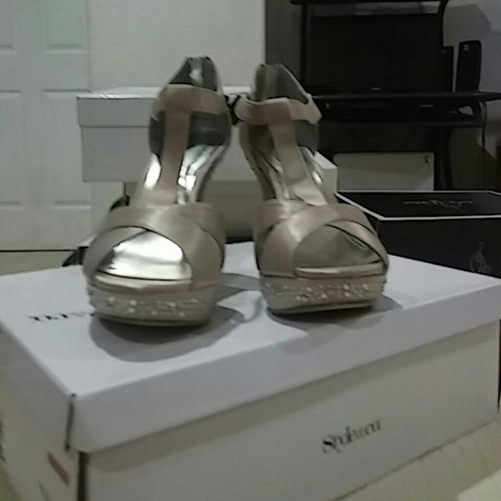 Heels👠 - Picture 2 of 5