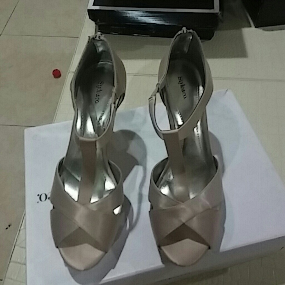 Heels👠 - Picture 5 of 5
