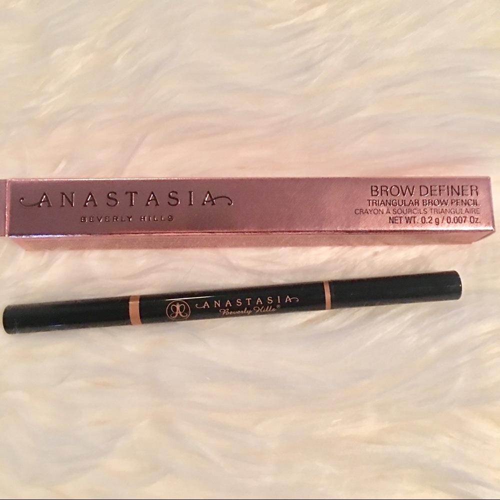 Anastasia Beverly Hilla Brow Definer in Ebony
