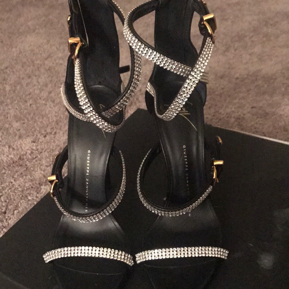 Giuseppe - Picture 2 of 3