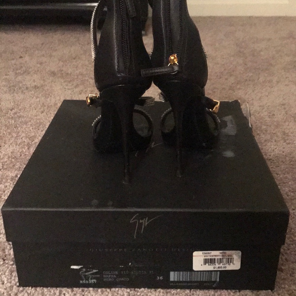 Giuseppe - Picture 3 of 3