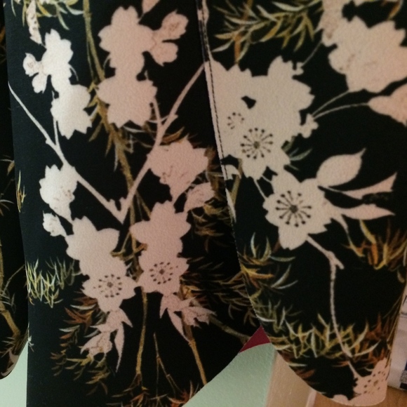 ASOS floral printed scuba playsuit - Picture 6 of 6