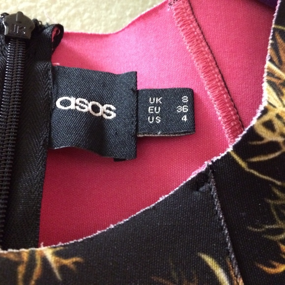 ASOS floral printed scuba playsuit - Picture 4 of 6